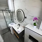 Luxury Gloria Old Town With Sea View *
