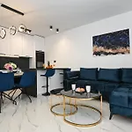 Luxury Gloria Old Town With Sea View Апартаменти