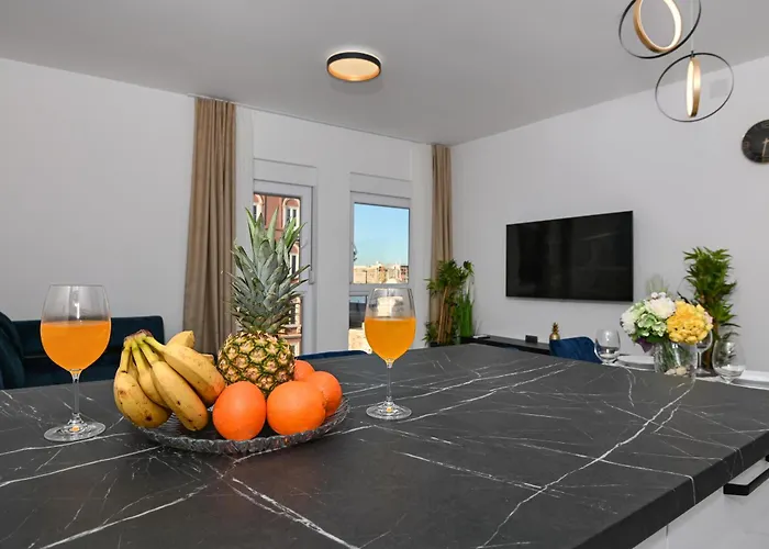 Luxury Gloria Old Town With Sea View Διαμέρισμα *