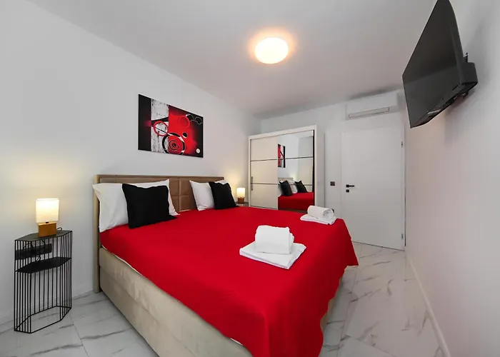 Luxury Gloria Old Town With Sea View Διαμέρισμα *