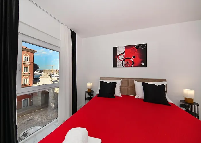 Apartment Luxury Gloria Old Town With Sea View